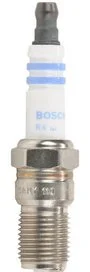Bujía Bosch 6704