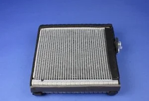Evaporador de Aire Acondicionado Mopar 68138270AB